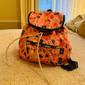 Gorgeous LeSportsac girls👧🏻💕 mini backpack